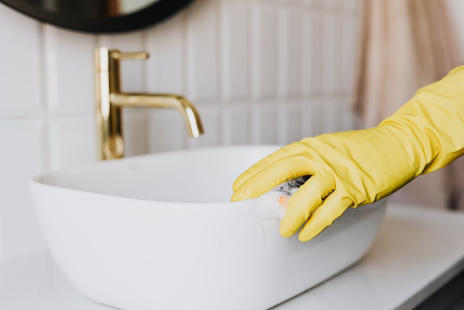 7 Ways a House Cleaning Service Helps You Wipe Out Allergens in Your Home